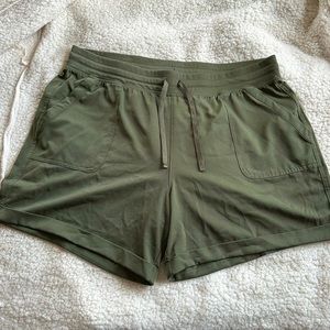 Army green high waisted shorts